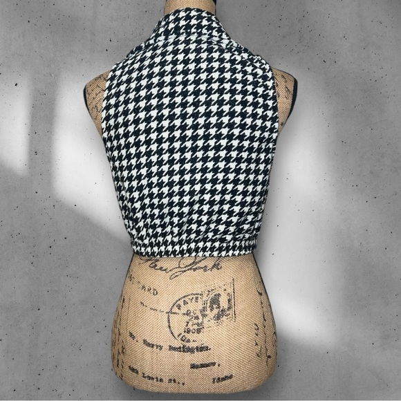 Black Houndstooth Collared Halter Top • Size M - Picture 3 of 8